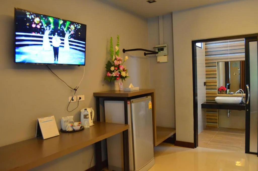 Nutchana Hill Boutique Hotel Хатъяй Экстерьер фото