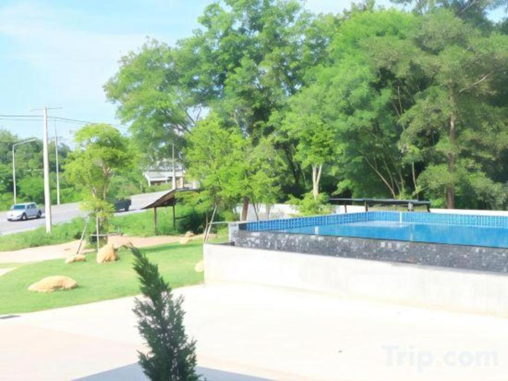 Nutchana Hill Boutique Hotel Хатъяй Экстерьер фото
